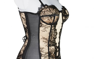 Torso support girdle with French lace 